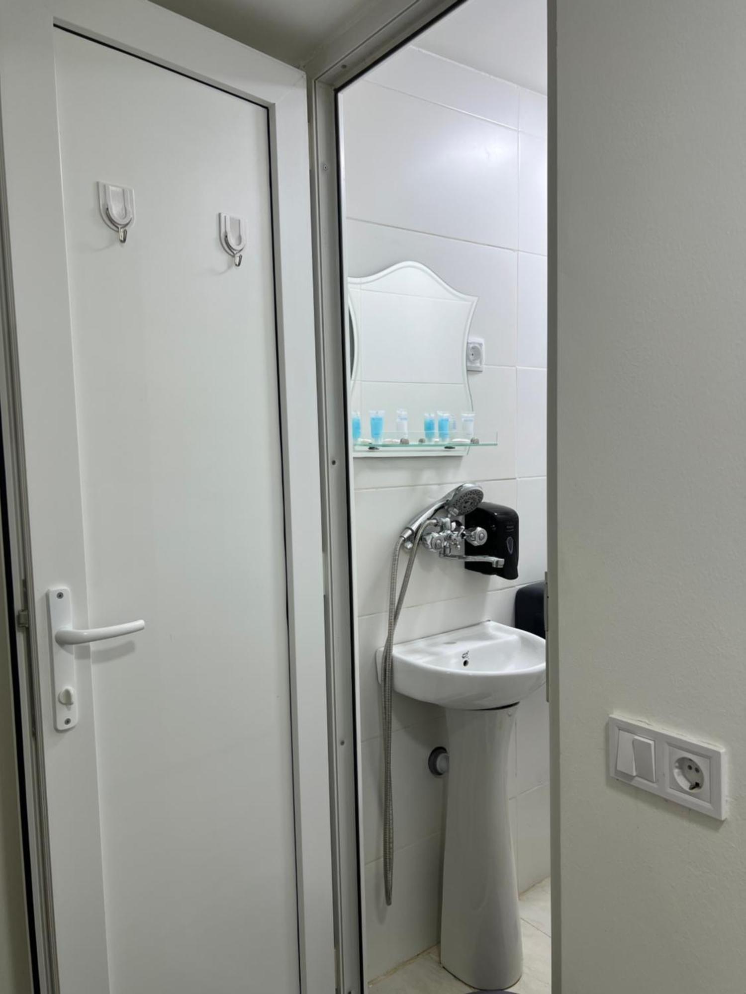 Tazo Apartment Tbilisi Ngoại thất bức ảnh
